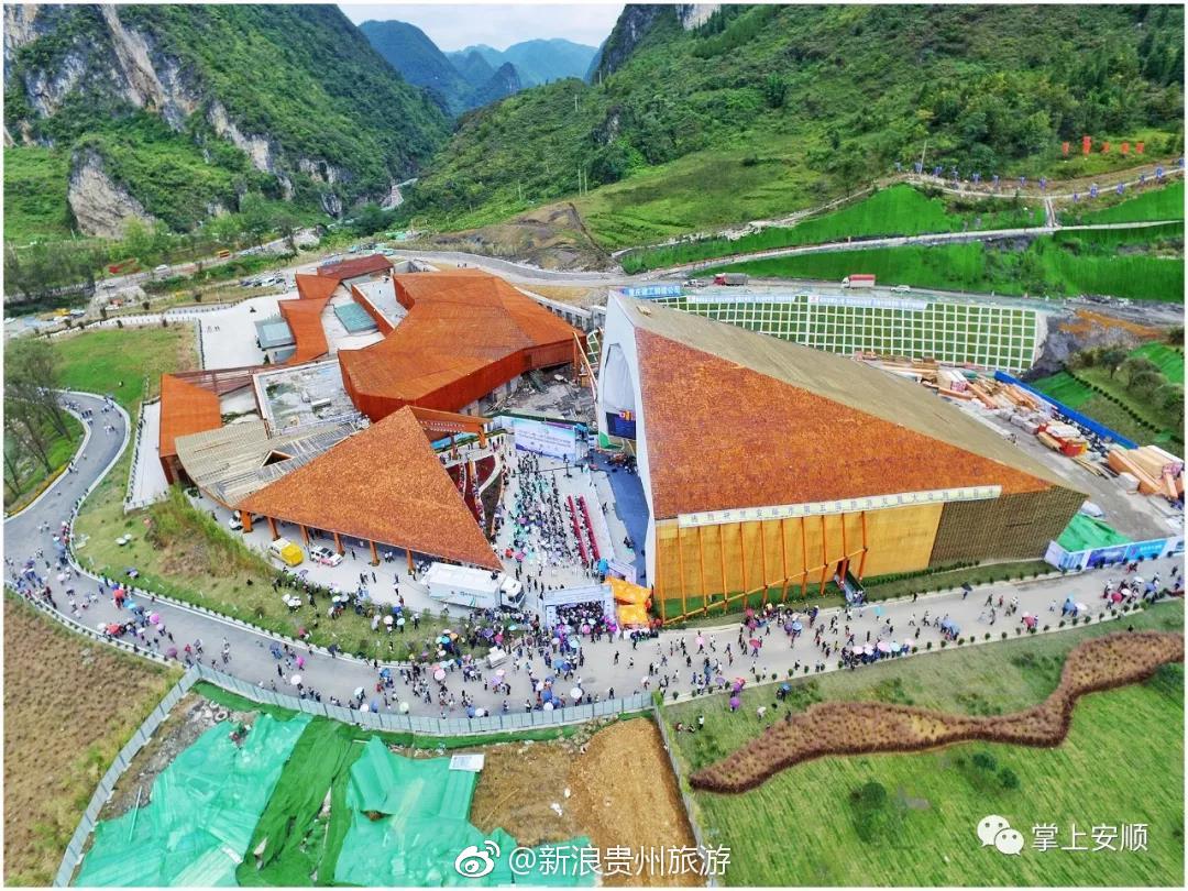 航拍:攀岩基地 亚鲁王城 你要的旅发大会美图在这里