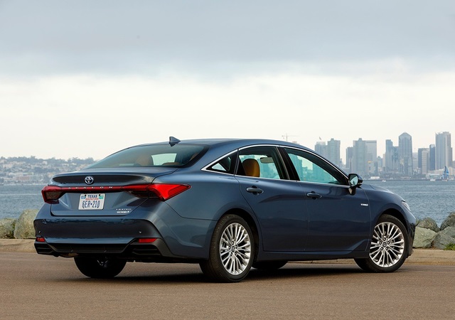 一汽丰田全新旗舰轿车avalon将于11月15日开启预售