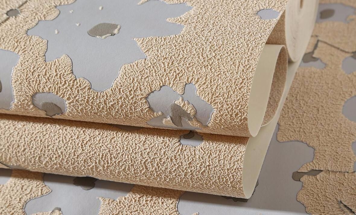 说到墙面材料,无外乎壁纸以及墙面漆.