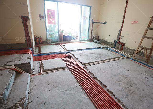 家装水电走线这样合格吗?网友:电工是优秀的,装修公司是坑人的