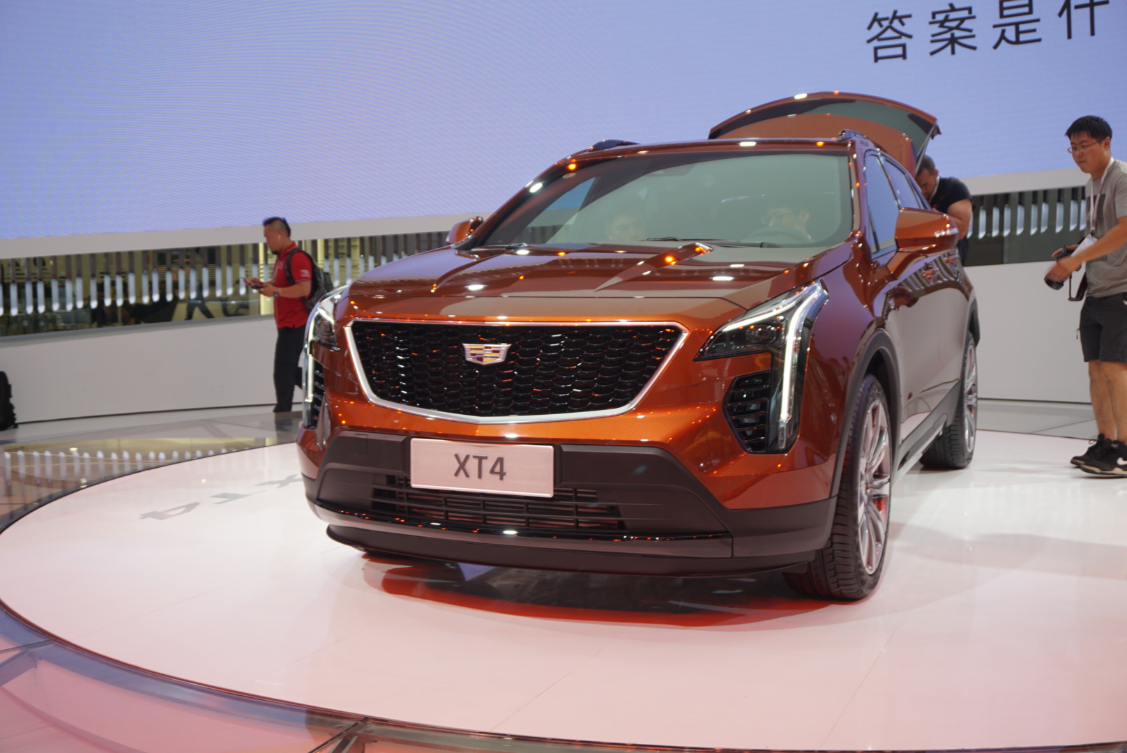 凯迪拉克xt4(力量型)