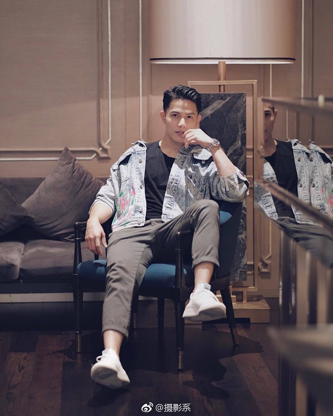 男生最全拍照pose大全