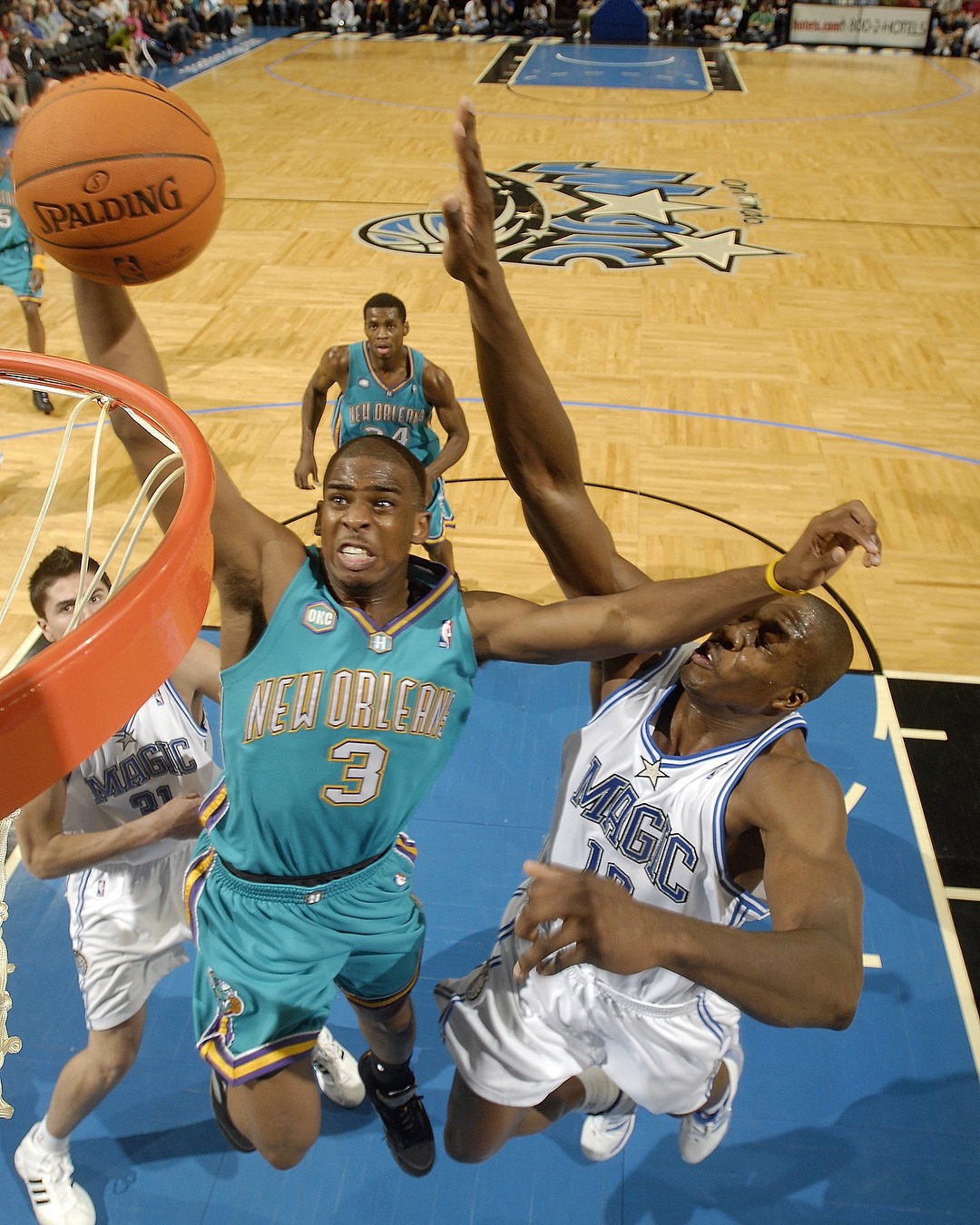 nbatv晒出了一组nba球星的扣篮照你最喜欢哪几个