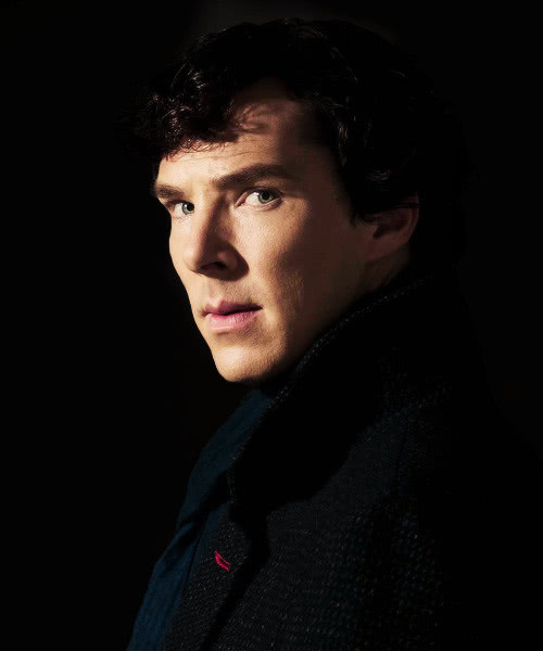 "卷福"本尼勇敢击退4名抢劫犯,救下外卖小哥,真正的超级英雄