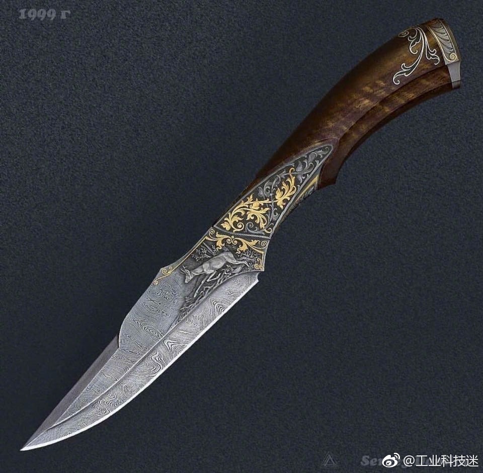 用美貌征服你的冷兵器