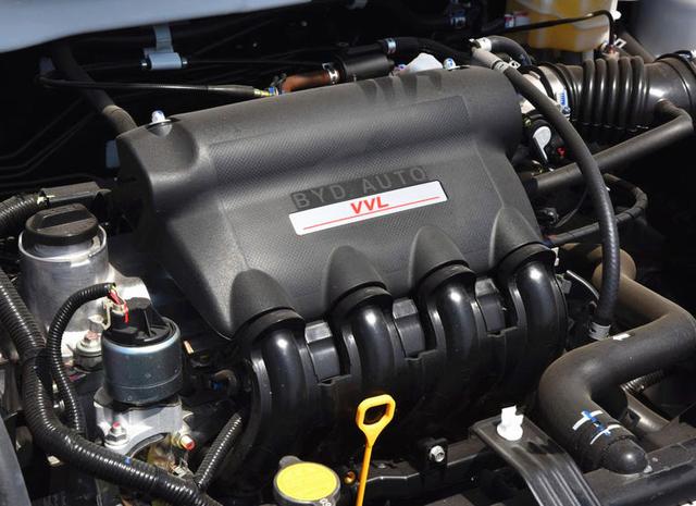 比亚迪f3售4.39万起,配无钥匙启动