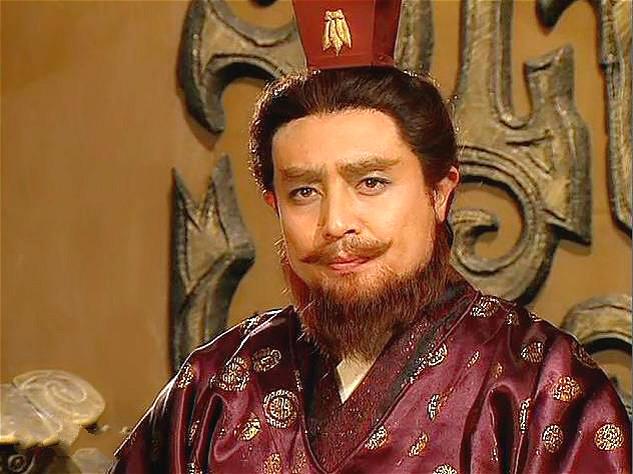 这句话在整个三国只有曹操敢说!刘备孙权"只敢想"一辈子不敢说