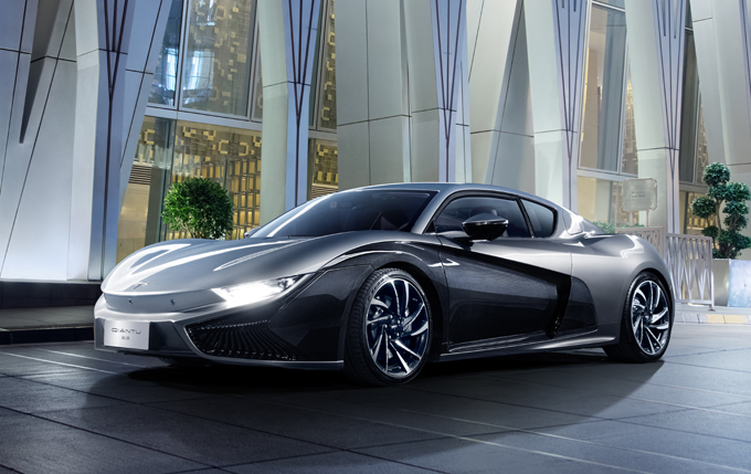 中国首款纯电动城市跑车前途k50正式上市 补贴后售68.68万