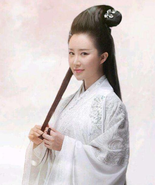 古装白衣女明星,杨幂美的离谱,可是却被她的整容脸成功抢镜!
