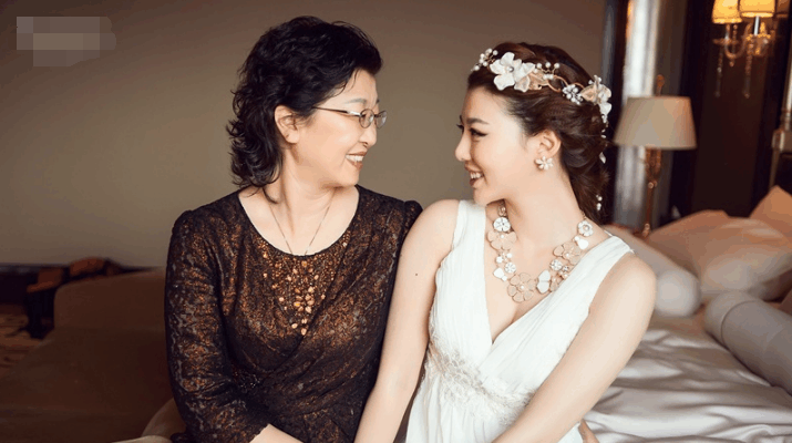 一位母亲在女儿婚礼上说了这些话, 在场的人都感动落泪!