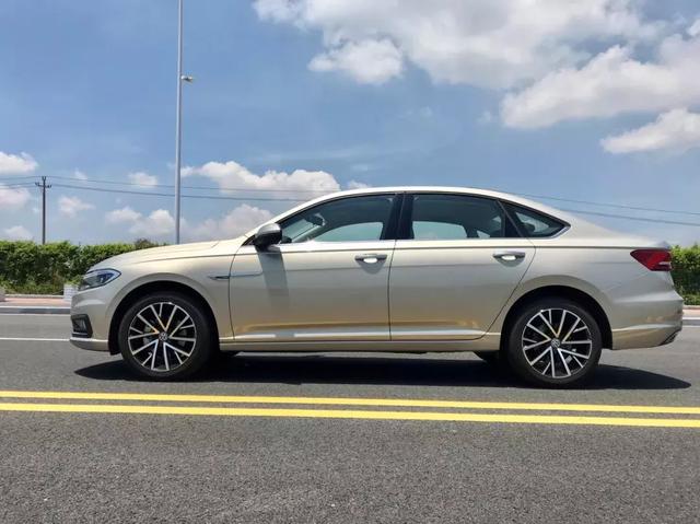 方方面面都是plus 车镜试驾全新一代朗逸