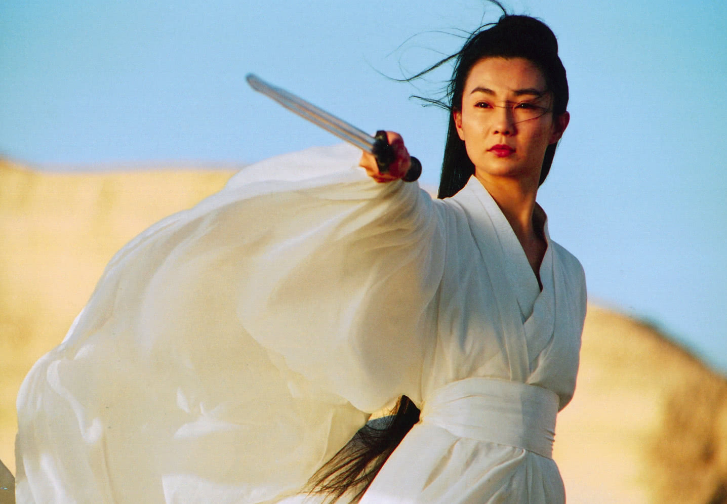 当女神佩剑,张曼玉,林青霞,李若彤,谁才最具女侠气质?