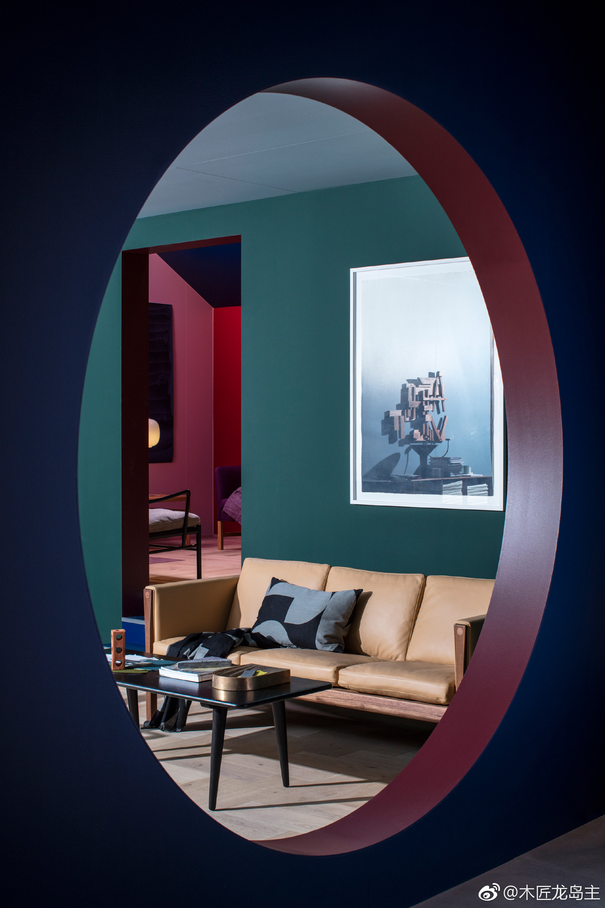 丹麦家居用品品牌carl hansen&son在米兰设计周期间为salone del mob