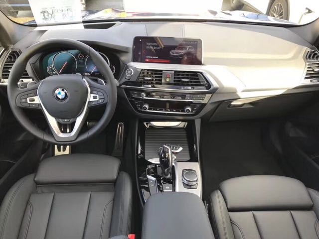 18款宝马x3加版2.0t天使之眼依旧延续宝马经典