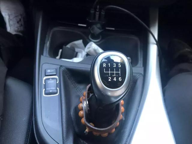 撸过手动挡的进口宝马1系,遗憾已成绝唱