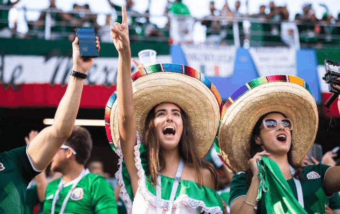 世界杯墨西哥美丽女球迷, 这些绿色看起来真的惹人喜爱!