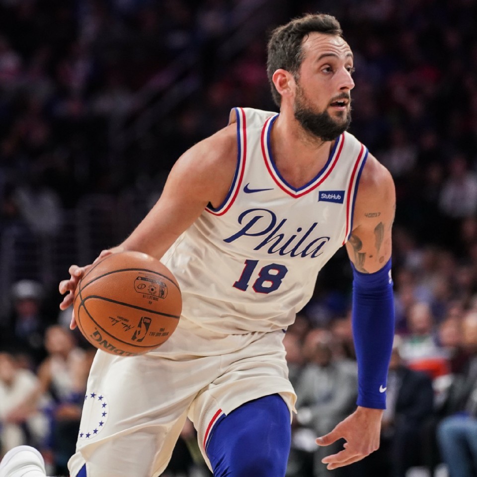 贝里内利晒图庆祝50胜