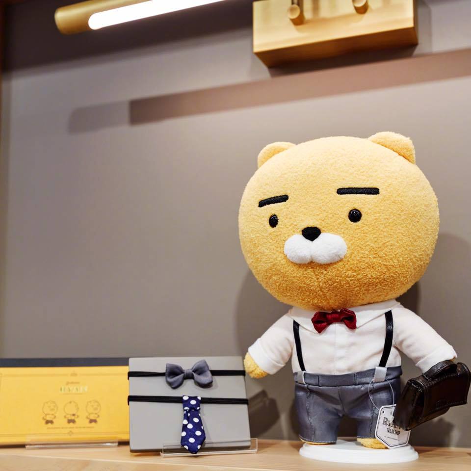 飞行员ryan的主题新品公开问世了~~有竖着大拇指的帅气ryan玩偶