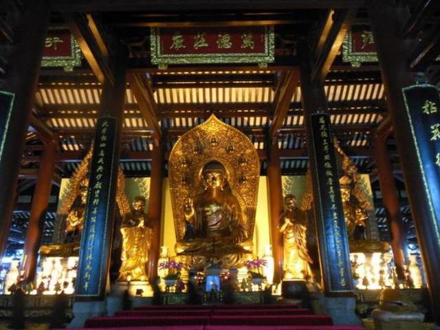 广州最大最古老的佛教名寺规模宏大是广州人的祈福宝地