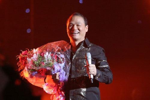 歌手张行今何在?因“流氓罪”入狱三年,嫩妻比他小27岁