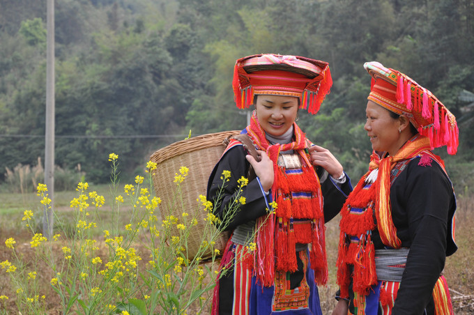 神秘的背篓瑶婚礼,结婚三天后才允同房,男方接受不了!