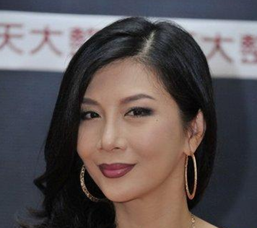 成龙|吴家丽|影后_新浪新闻