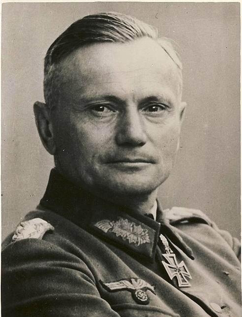 这位德军上将很狡猾,党卫军和苏军恨得要死,美军却无比尊重