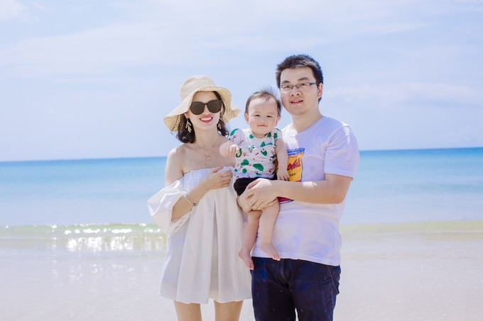 宝贝第一次看海一家三口海边玩耍内附攻略