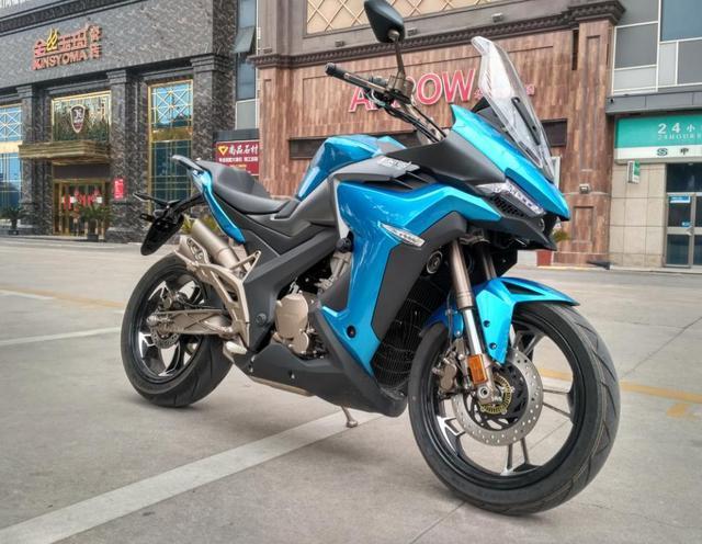 预算2万, 有几款适合街头摩旅的摩托, 油耗低配置高, 新手的选择