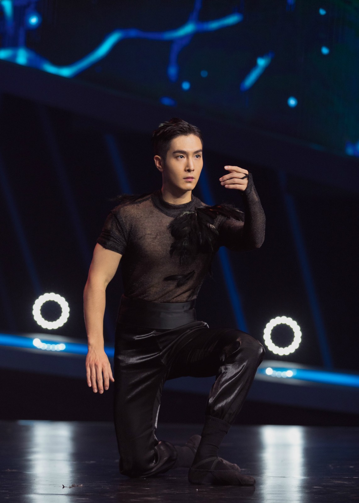 《新舞林大会》盛一伦跳着"生死一舞" 挺进"舞林"总决赛