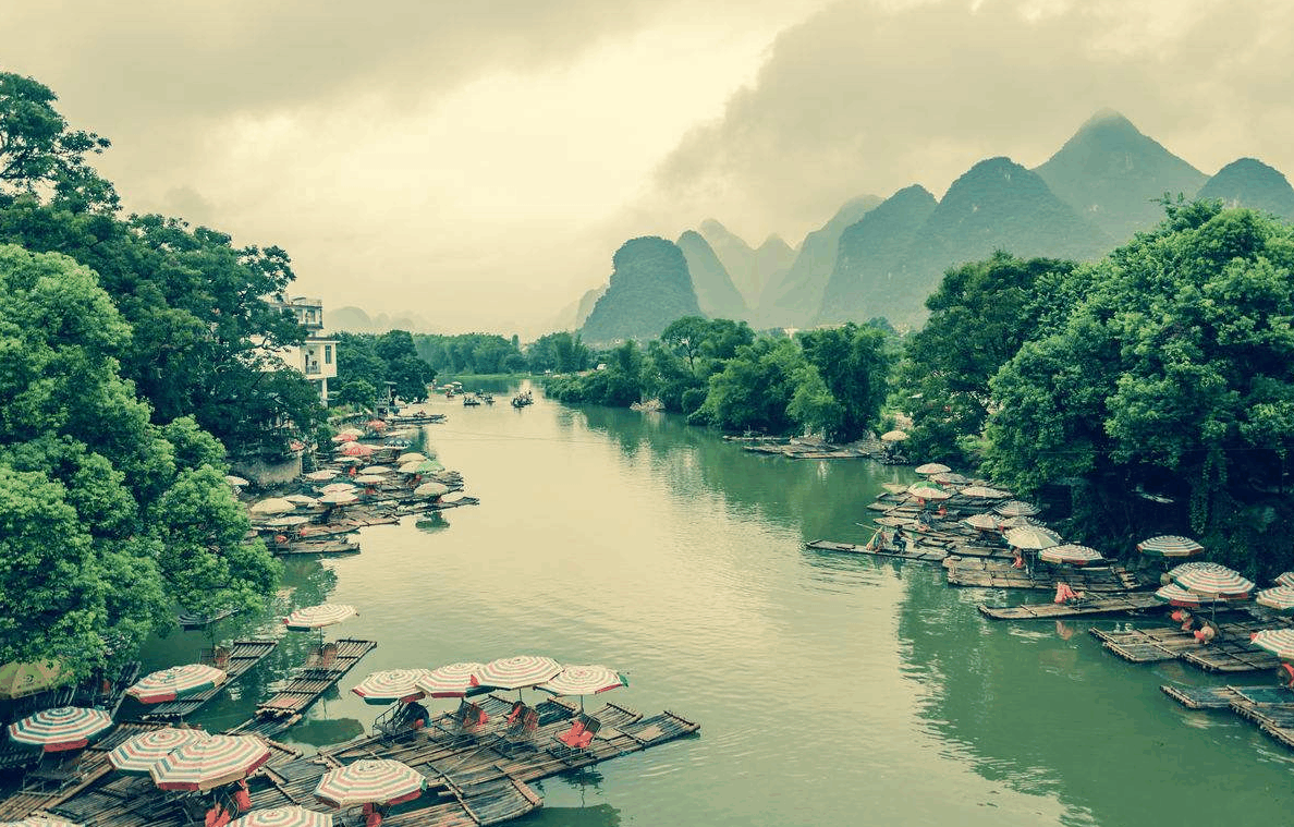 传承岭南文化的两个省, 一个走了经济路线, 一个走了旅游路线