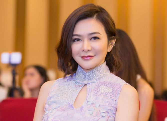 娱乐圈中的皇族后裔关晓彤是鳌拜的后代而她竟然跟慈禧同族