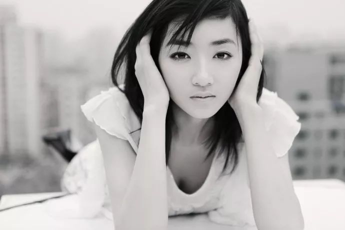 朱一龙与前女友还有瓜葛?然而粉丝却在质疑龙哥吃鸡水平!