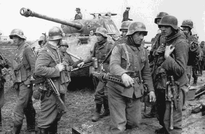 二战时, 法国拥兵300万, 为何抵抗不到一个月就投降德国了