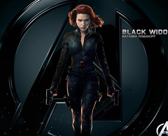 漫威十周年大会斯嘉丽约翰逊疯狂吐槽漫威一件衣服穿十年