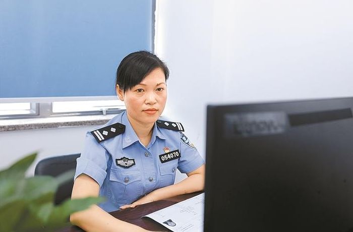 每日警星 | 高雪芹:用微笑照亮服务窗口