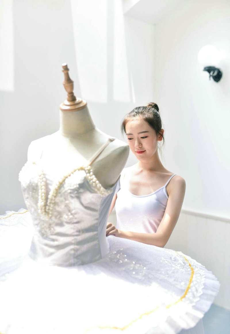 白天鹅芭蕾舞少女气质私房翩翩起舞写真集