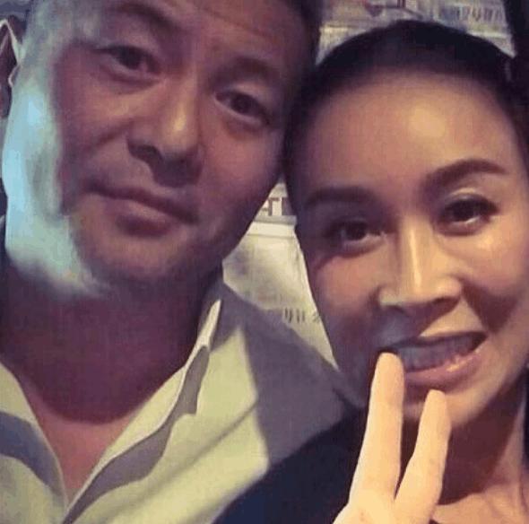 想老公了?那英半夜点歌送给老公孟桐,汪峰的无处安放!