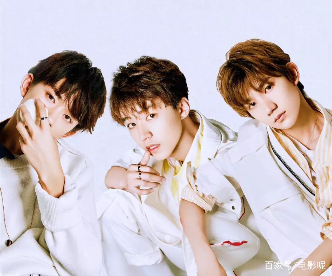 tfboys在《小黑屋》里送票时出现意外,粉丝怀疑是王俊凯在捣蛋