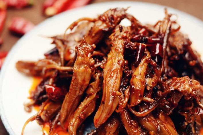 尝尝这道正宗的麻辣鸭舌,易师傅做了几十年的技术配方分享!