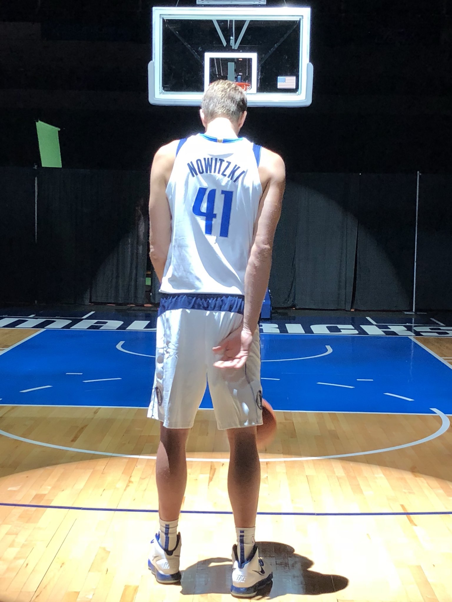 时光荏苒,岁月如初,诺维斯基的第21个赛季起航