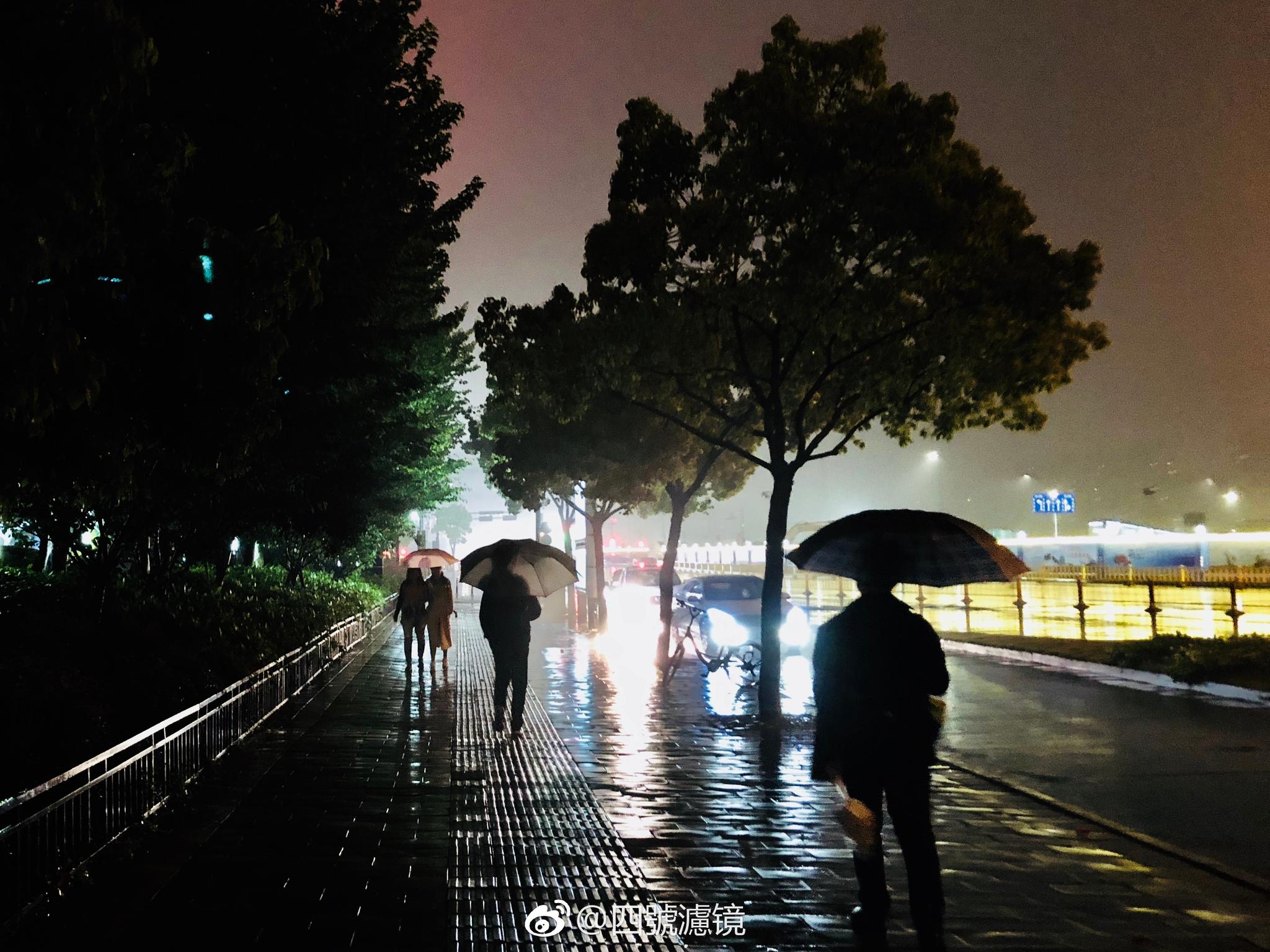 雨夜杭州…