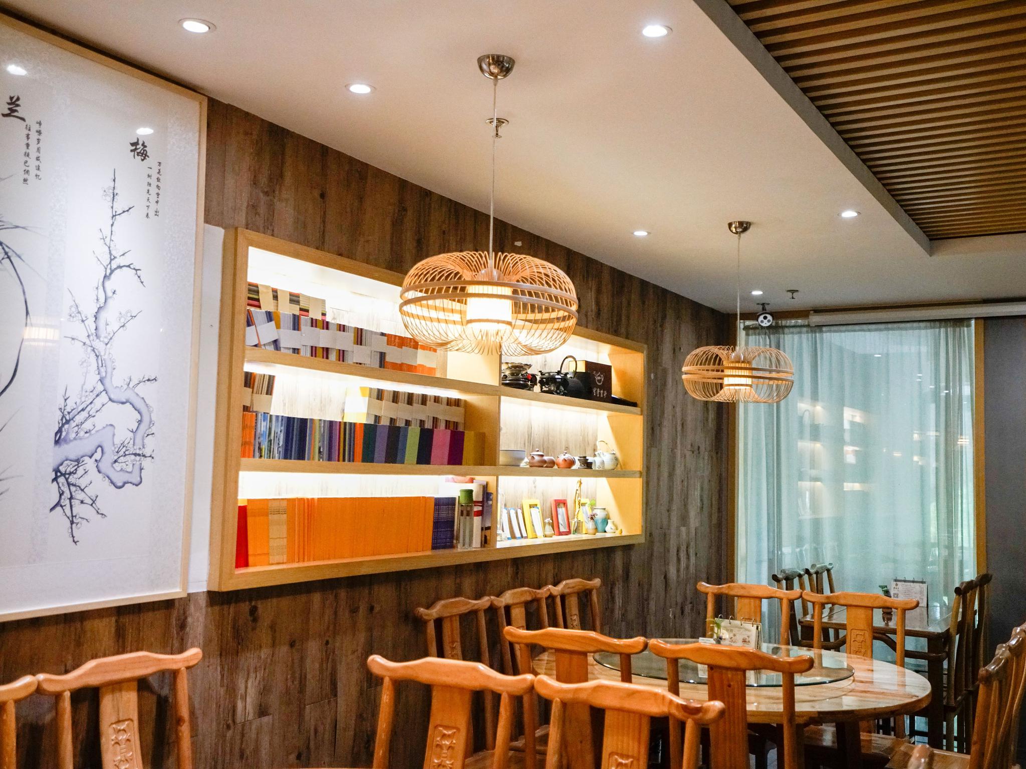 花48块钱在上海松江吃顿全素自助餐这家素食餐厅竟然不做仿荤菜