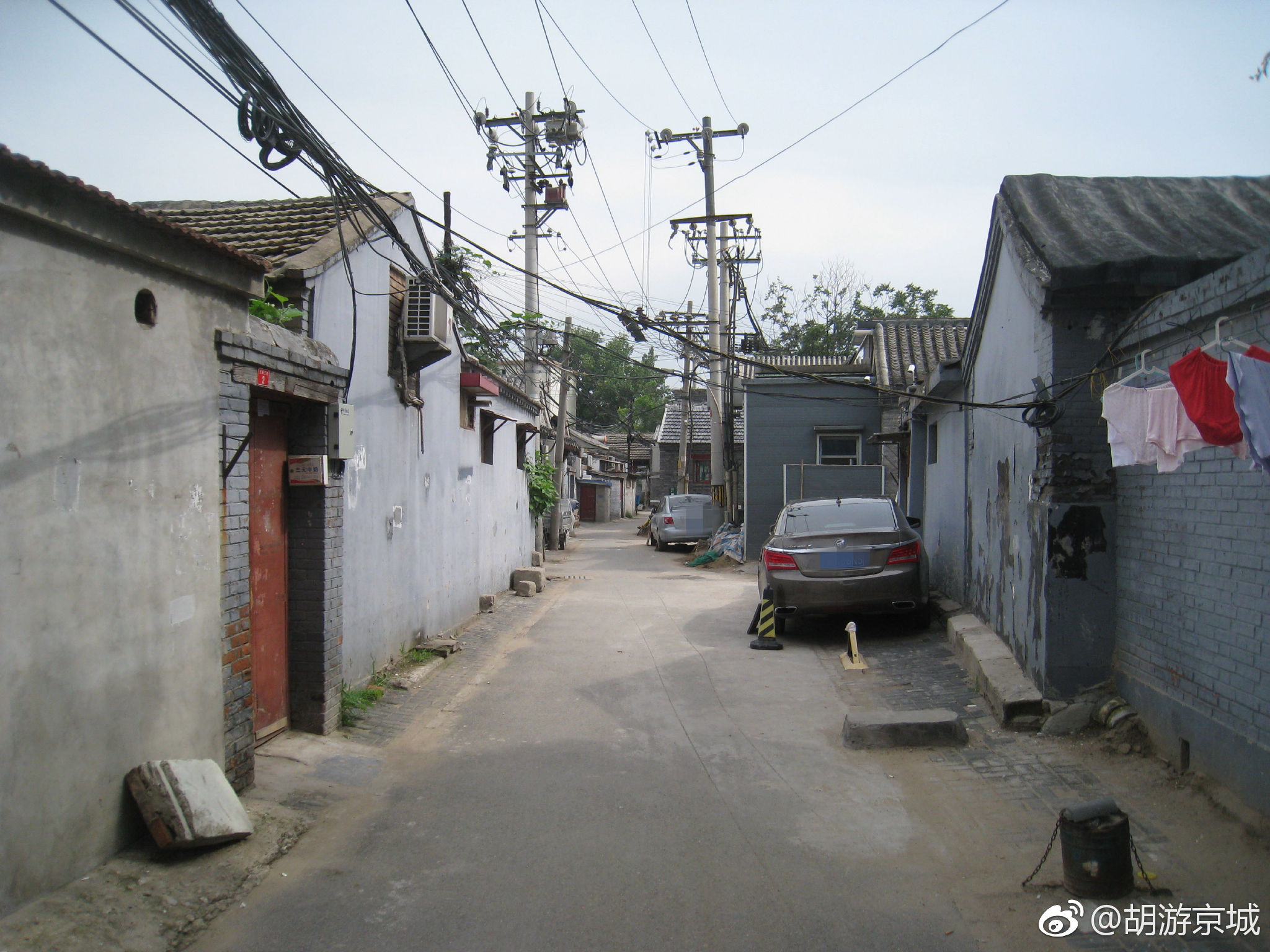 744,北新三巷,北起北新胡同,南至前永康胡同.民国称北新开路