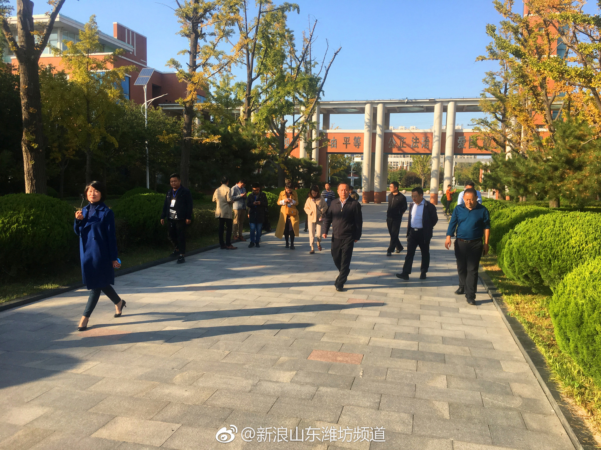 部部长孙焕金陪同下通过对新昌街道浞水苑社区,潍坊高新区实验学校