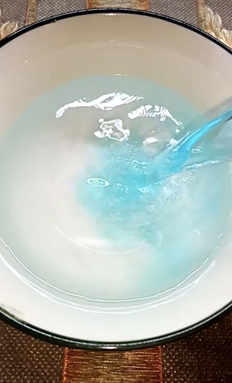 别再花钱买玻璃水了自己制作玻璃水实惠又好用