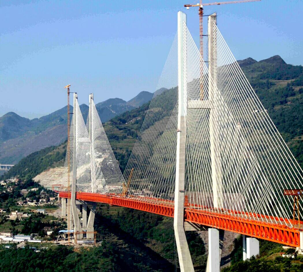 它曾经是全中国最贫穷的省如今经济增长最快还建了世界第一高桥