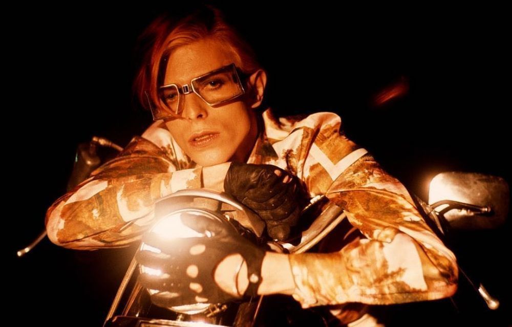 大卫·鲍威(david bowie),1974年