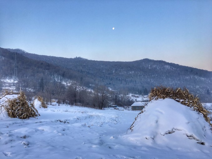 在雪谷感受纯正东北风是怎样一种体验!(夏天看这个是不是很解馋?