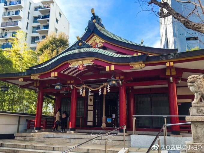 日本神户位于关西地区,是兵库县首府